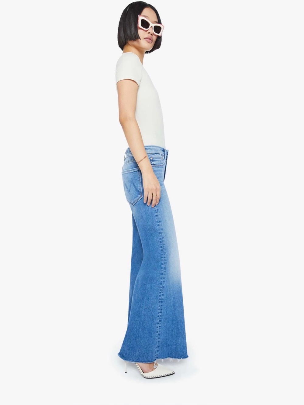 Mother denim petites
The Lil roller fray
Size 28
Color Fan Favorite - Picture 3 of 12
